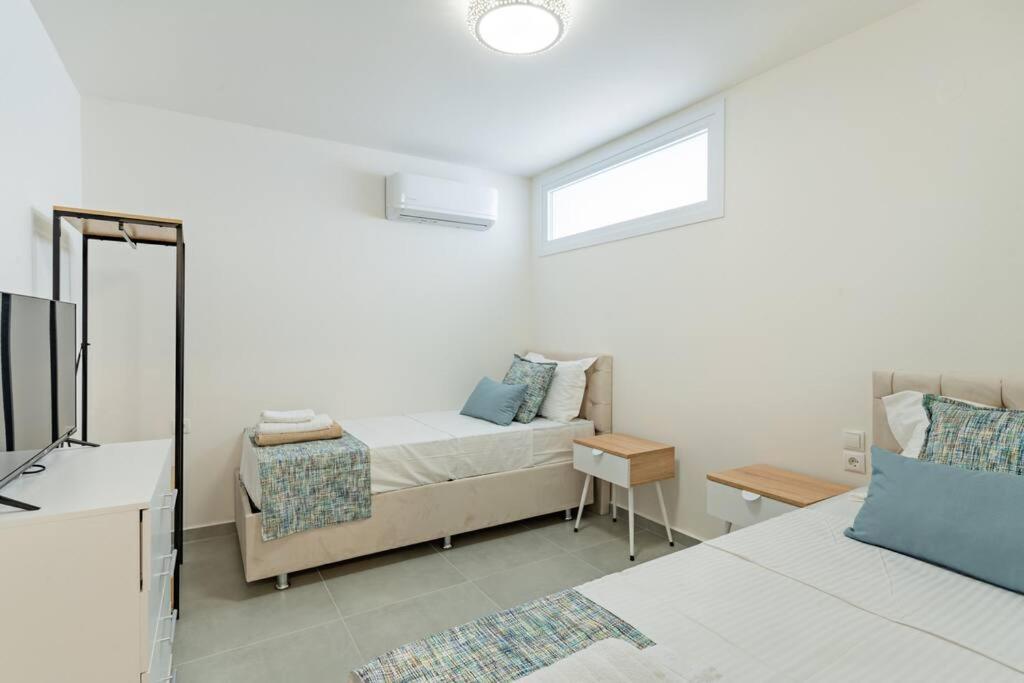 Sofia Suite, A Seafront Hideaway ! Panormos  Екстер'єр фото